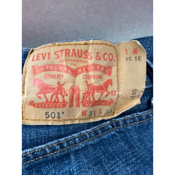 Levis 501 Jeans Mens 31x34 Button Fly Original Fit Dark Wash Straight Leg Denim - Picture 5 of 9